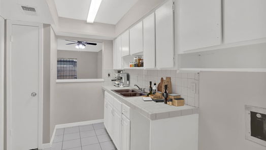 Houston 2-story, 2-bed 7910 Grove Ridge Drive 7-idx