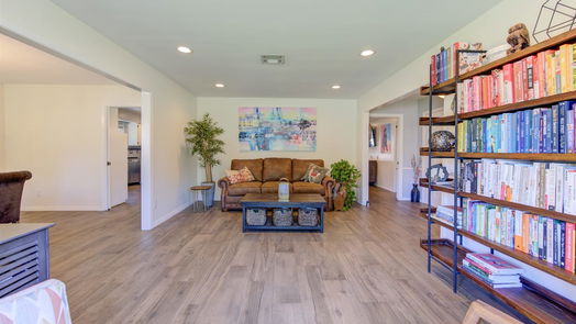 Houston 1-story, 3-bed 8119 Glenloch Drive-idx
