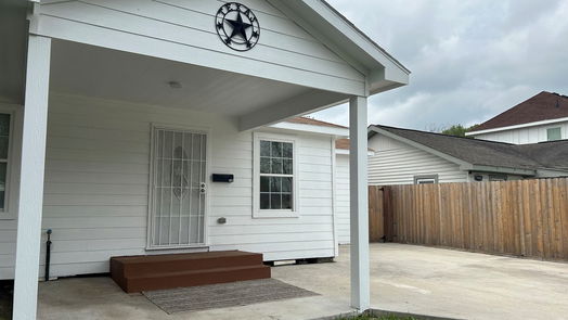 Houston 1-story, 3-bed 7410 Allsup Street-idx