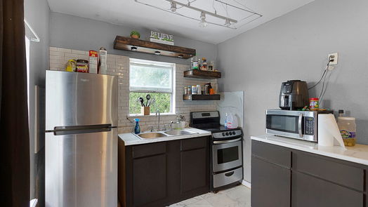 Houston null-story, 3-bed 7210 Dillon st Street-idx