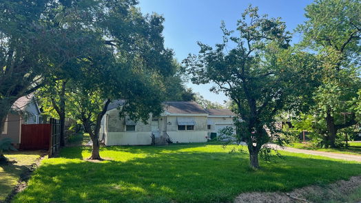 Houston 1-story, 3-bed 7160 Evans Street-idx