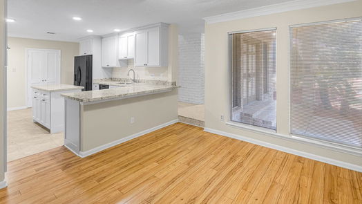 Houston 1-story, 3-bed 8426 Glenscott Street-idx