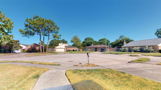 Houston 2-story, 3-bed 15434 Linkshire Drive-idx