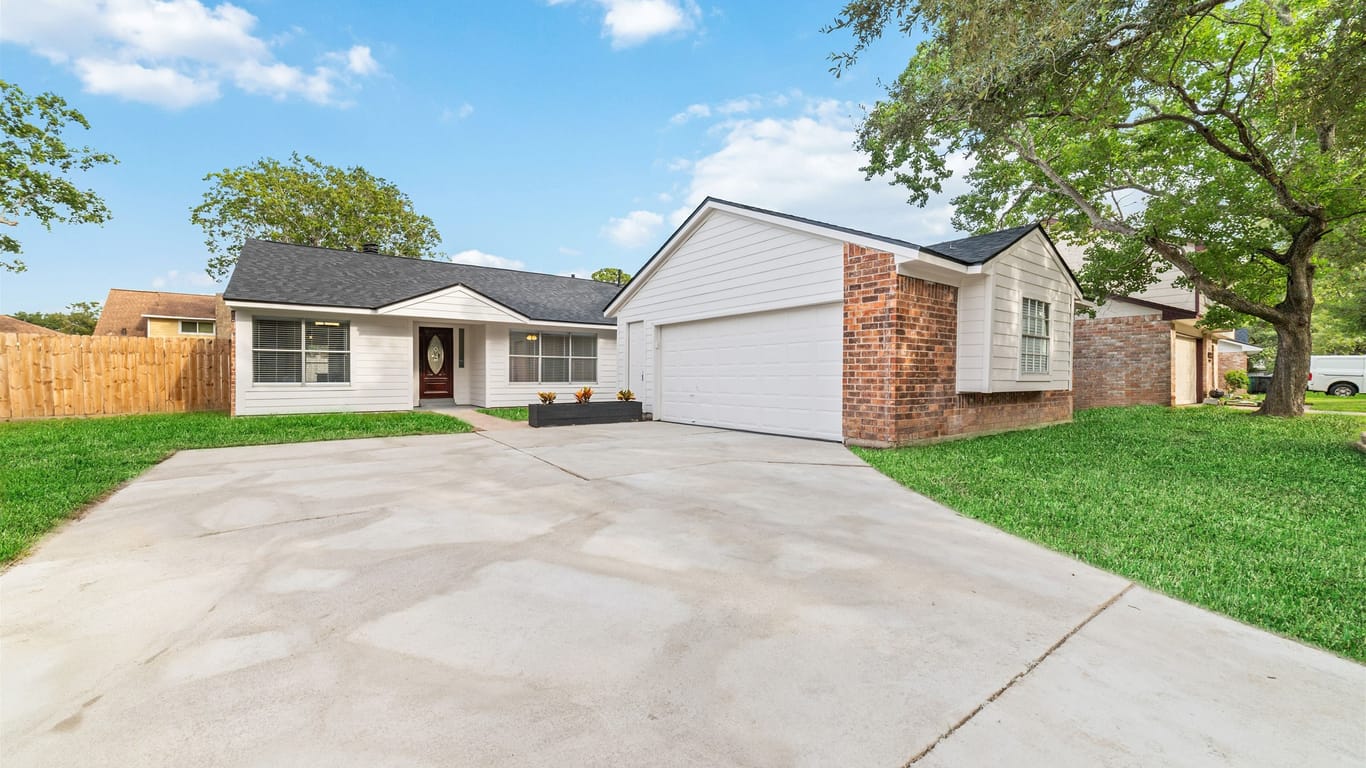 Houston 1-story, 3-bed 15227 Ridgewell Drive-idx