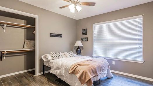 Houston 1-story, 3-bed 1107 Peachford Lane-idx