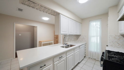 Houston 1-story, 3-bed 16614 Seawolf Drive-idx
