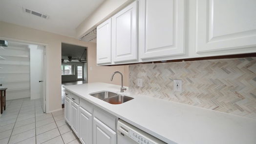 Houston 1-story, 3-bed 16614 Seawolf Drive-idx