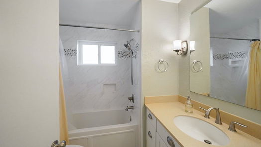 Houston 1-story, 3-bed 16614 Seawolf Drive-idx