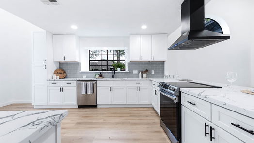 Houston 2-story, 4-bed 15146 Cranbourne Drive-idx