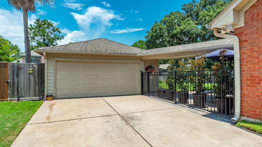 Houston 2-story, 4-bed 15931 Manor Square Drive-idx