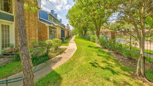 Houston 2-story, 1-bed 2323 Fairwind Road 541-idx