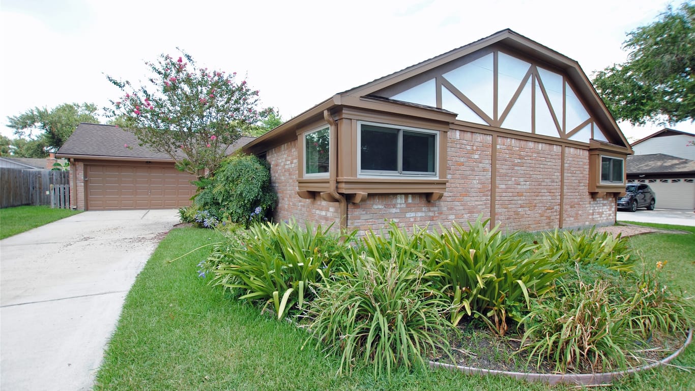 Houston 1-story, 4-bed 15519 Saint Cloud Drive-idx