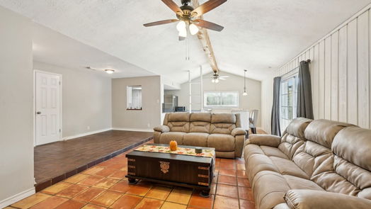 Houston 1-story, 3-bed 979 Richvale Lane-idx