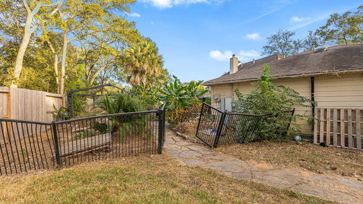 Houston 2-story, 4-bed 15207 Redwood Run Court-idx