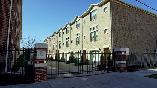 Houston 3-story, 2-bed 2710 Hullsmith Drive 603-idx
