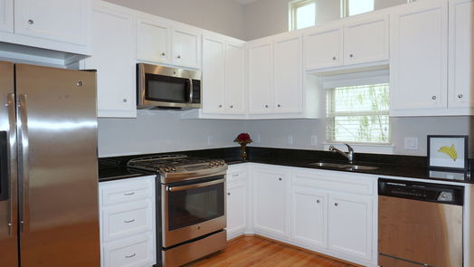 Houston 3-story, 2-bed 2710 Hullsmith Drive 603-idx