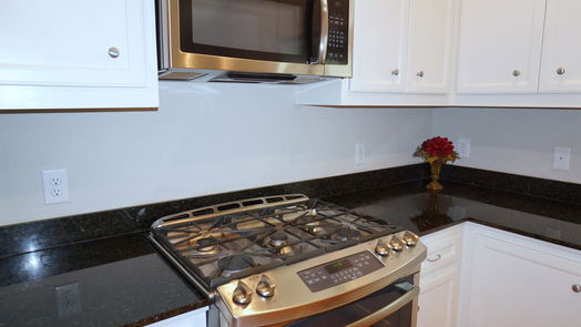 Houston 3-story, 2-bed 2710 Hullsmith Drive 603-idx