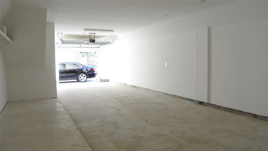 Houston 3-story, 2-bed 2710 Hullsmith Drive 603-idx