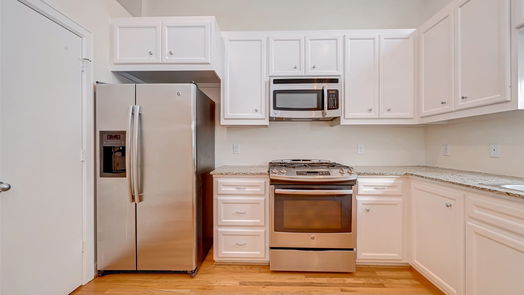 Houston 3-story, 2-bed 2710 Hullsmith Drive 1002-idx