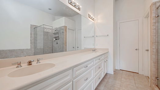 Houston 3-story, 2-bed 2710 Hullsmith Drive 1002-idx