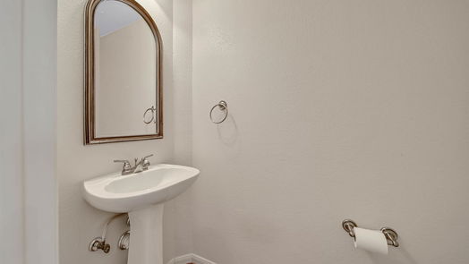 Houston 3-story, 2-bed 9200 Westheimer Road 1704-idx