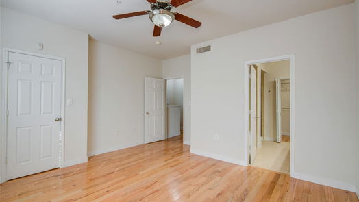 Houston 3-story, 2-bed 9200 Westheimer Road 904-idx