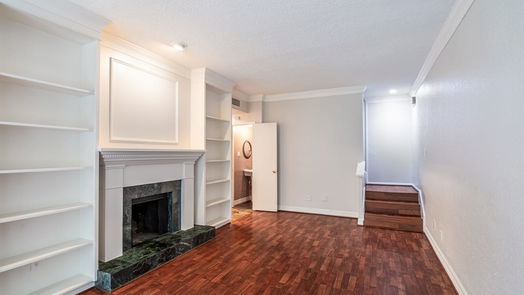 Houston 2-story, 3-bed 2100 Tanglewilde Street 153-idx