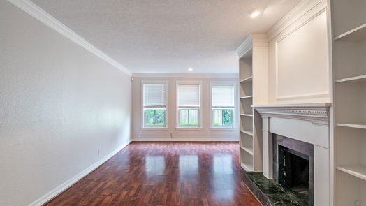Houston 2-story, 3-bed 2100 Tanglewilde Street 153-idx