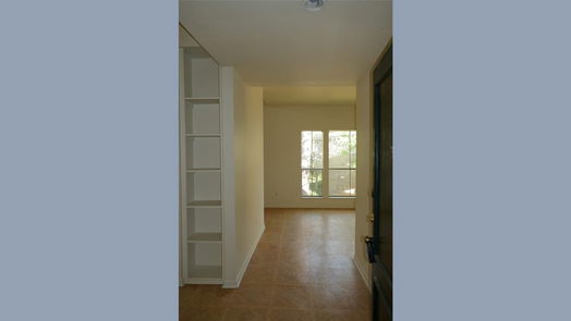 Houston 1-story, 1-bed 2100 Tanglewilde Street 514-idx