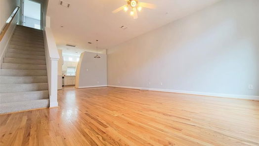 Houston 3-story, 2-bed 8715 Meadowcroft Drive 902-idx