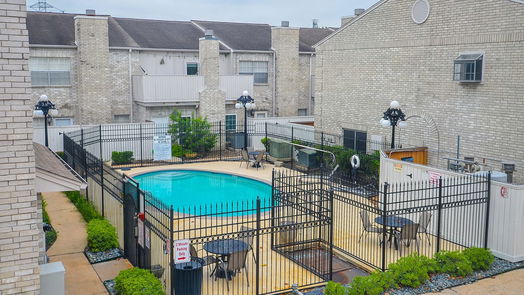 Houston 2-story, 2-bed 3800 Tanglewilde Street 109-idx