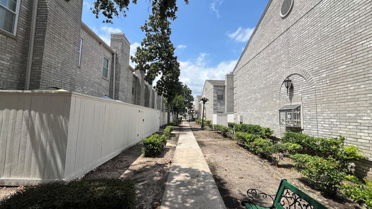 Houston 2-story, 2-bed 4001 Tanglewilde Street 810-idx