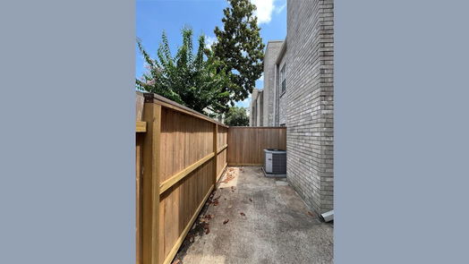 Houston 2-story, 2-bed 4001 Tanglewilde Street 810-idx