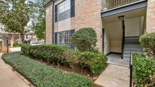 Houston 1-story, 1-bed 1809 Stoney Brook Drive 101-idx