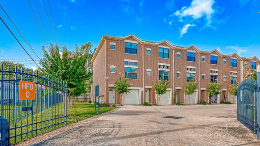 Houston 3-story, 2-bed 2710 Hullsmith Drive 1605-idx