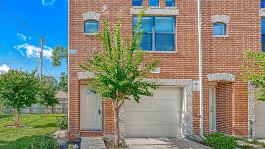 Houston 3-story, 2-bed 2710 Hullsmith Drive 1605-idx