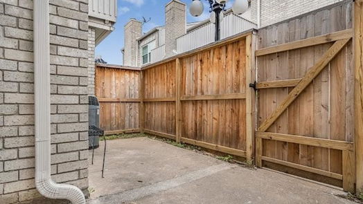 Houston 2-story, 2-bed 3800 Tanglewilde Street 703-idx