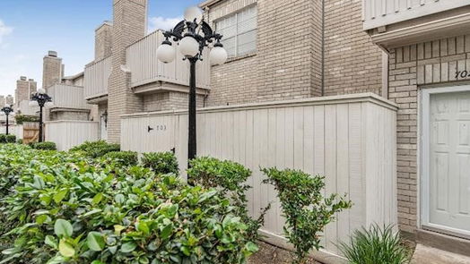 Houston 2-story, 2-bed 3800 Tanglewilde Street 703-idx