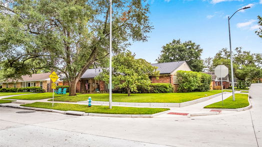 Houston 1-story, 4-bed 7723 Highmeadow Drive-idx