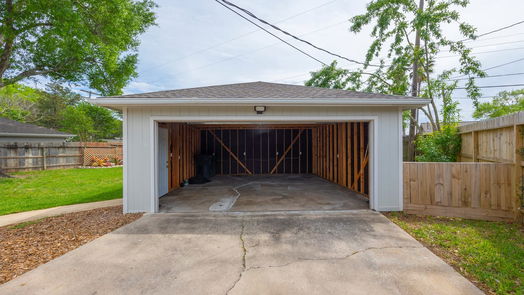 Houston 1-story, 3-bed 9315 Fairdale Lane-idx