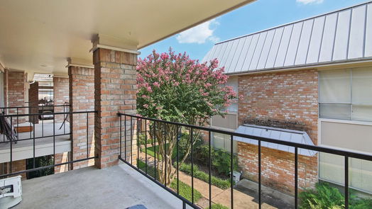 Houston 1-story, 1-bed 2224 S Piney Point Road 216-idx