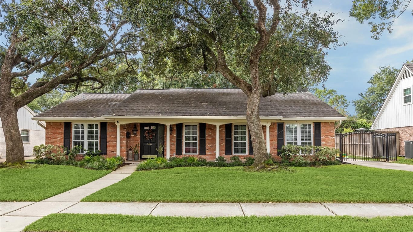 Houston 1-story, 4-bed 7611 Meadowvale Drive-idx