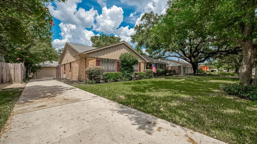 Houston 1-story, 3-bed 9614 Meadowglen Lane-idx