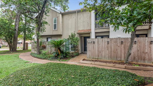 Houston 2-story, 2-bed 2100 Tanglewilde Street 457-idx