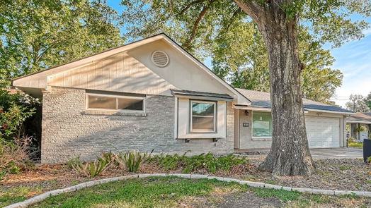 Houston 1-story, 3-bed 9311 Meadowbriar Lane-idx