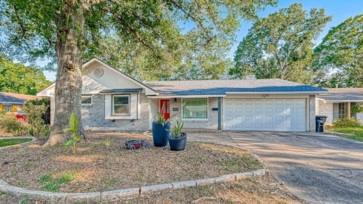 Houston 1-story, 3-bed 9311 Meadowbriar Lane-idx