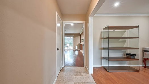 Houston 1-story, 3-bed 9311 Meadowbriar Lane-idx