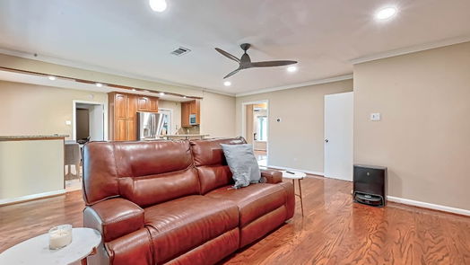 Houston 1-story, 3-bed 9311 Meadowbriar Lane-idx