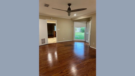 Houston 1-story, 3-bed 9311 Meadowbriar Lane-idx