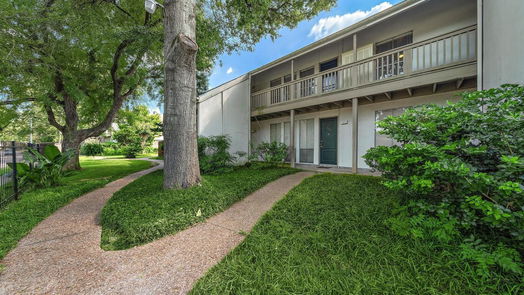 Houston 1-story, 1-bed 2100 Tanglewilde Street 312-idx